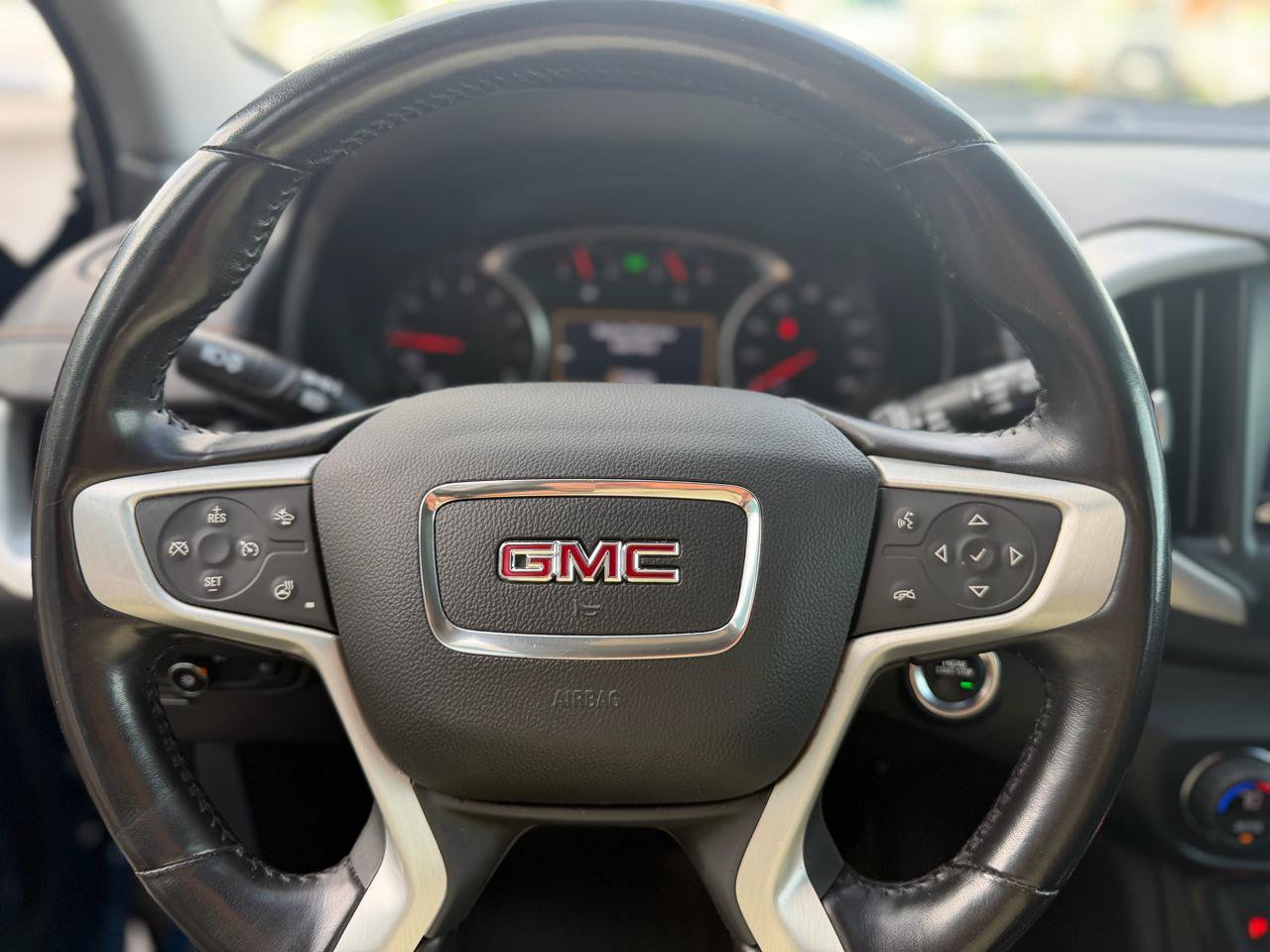 Used 2021 GMC Terrain SLT AWD/4WD image 25
