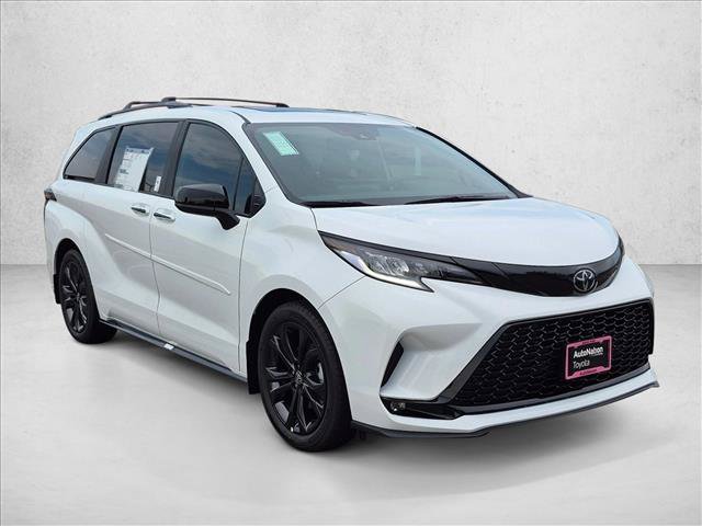 New 2026 Toyota Sienna XSE FWD image 7