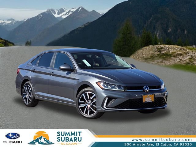 Used 2025 Volkswagen Jetta SE video 1