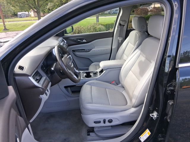 Used 2023 GMC Acadia SLT image 12