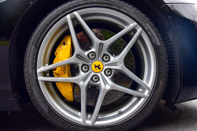 Used 2016 Ferrari California T RWD image 73