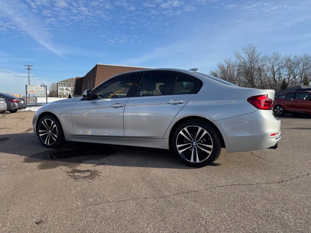 Used 2018 BMW 330i xDrive 330i xDrive Sedan w/ Convenience Package image 8