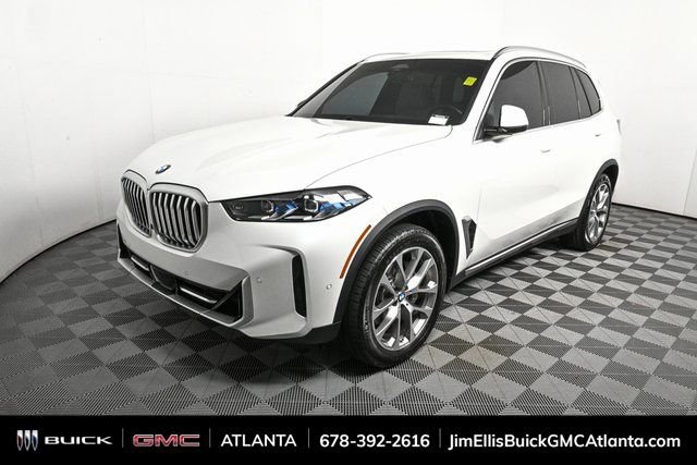 Used 2024 BMW X5 xDrive40i w/ Premium Package image 32