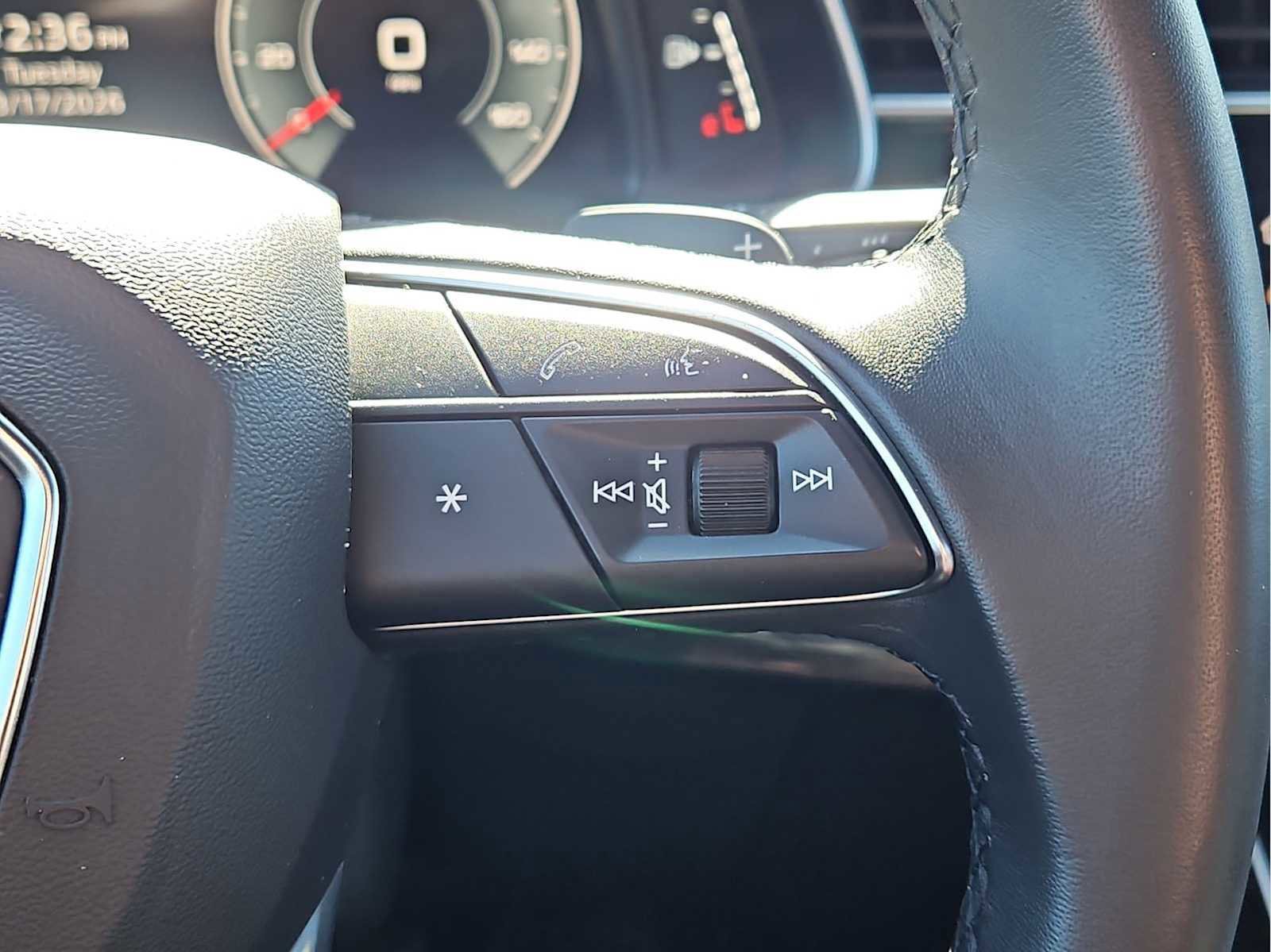 Certified 2023 Audi Q7 2.0T Premium w/ Convenience Package image 20