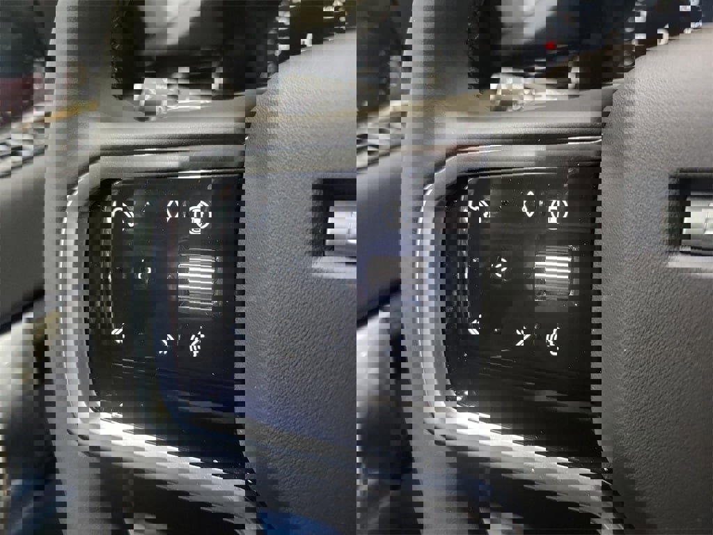 New 2024 Land Rover Discovery Sport S image 15