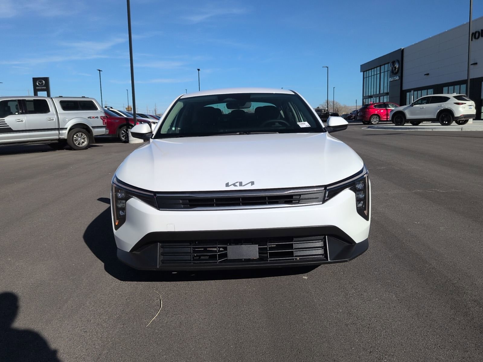 Used 2025 Kia K4 LXS image 2
