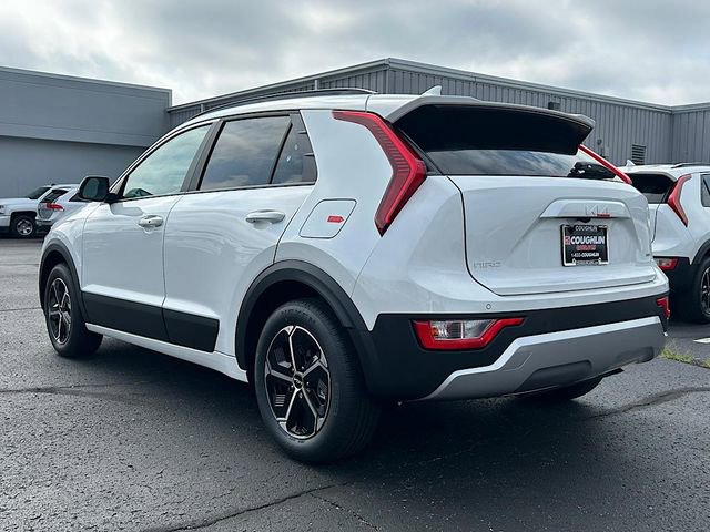 New 2025 Kia Niro LX image 8