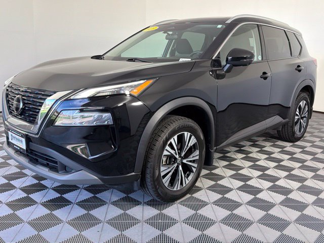 Used 2021 Nissan Rogue SV FWD image 2