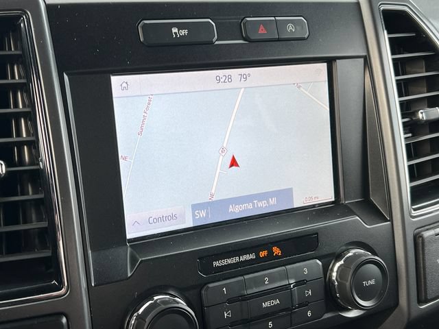 Used 2019 Ford F150 XLT w/ Equipment Group 302A Luxury AWD/4WD image 26