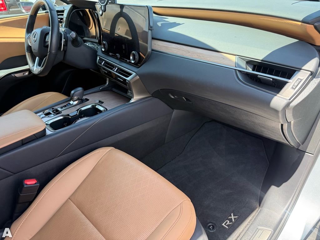 Used 2024 Lexus RX 350 w/ Convenience Package image 29