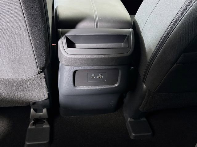 Used 2024 Nissan Pathfinder S image 25