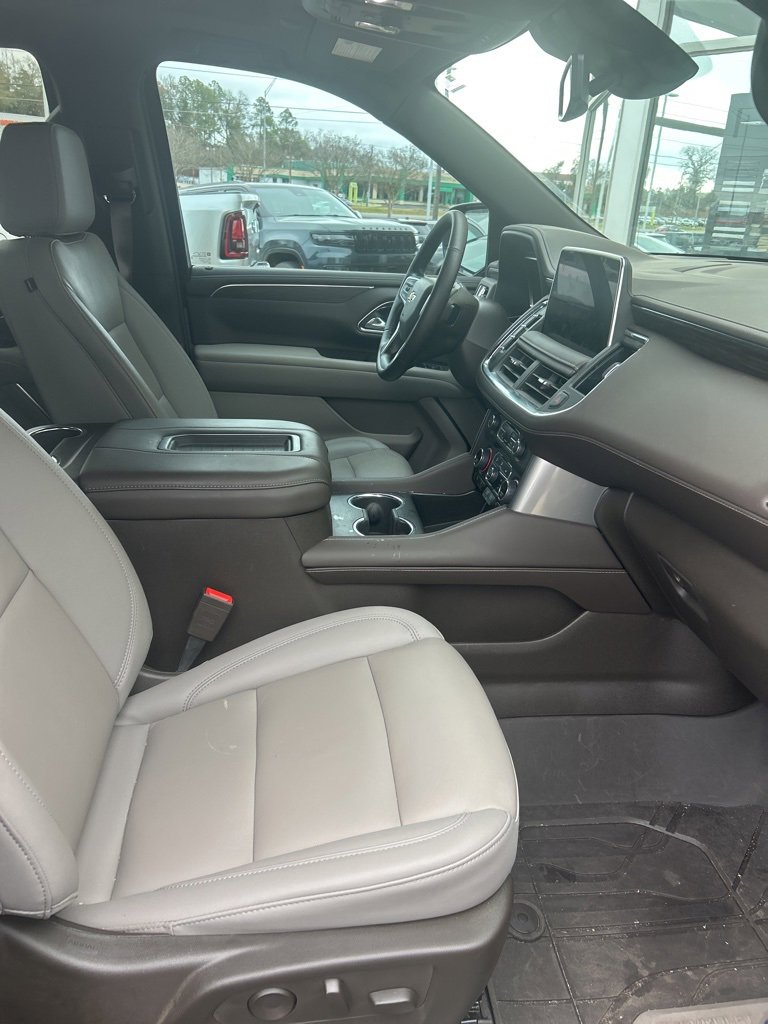 Used 2024 Chevrolet Tahoe LT w/ LT Signature Package image 9