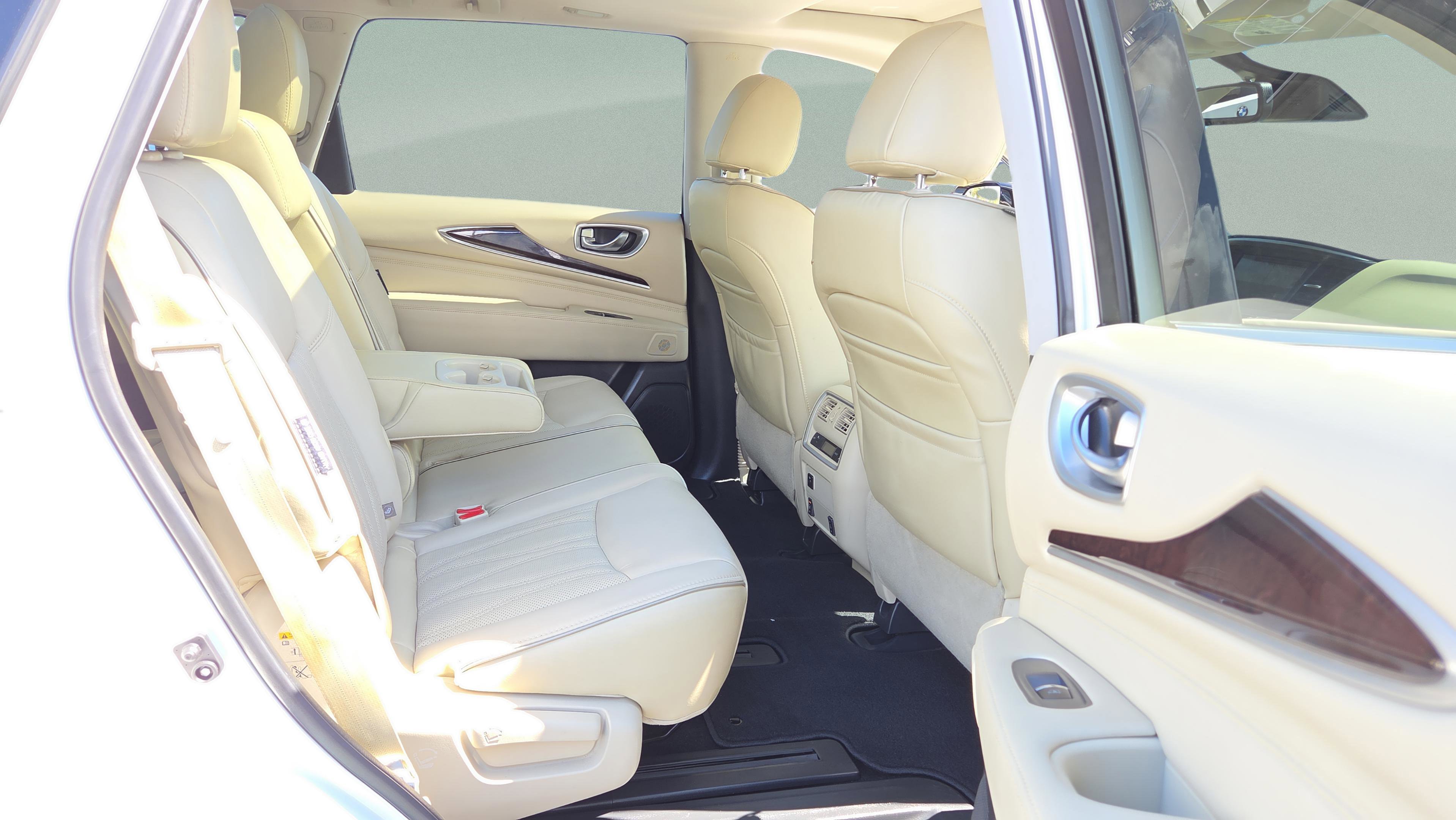 Used 2018 INFINITI QX60 Luxe w/ Deluxe Technology Package image 20