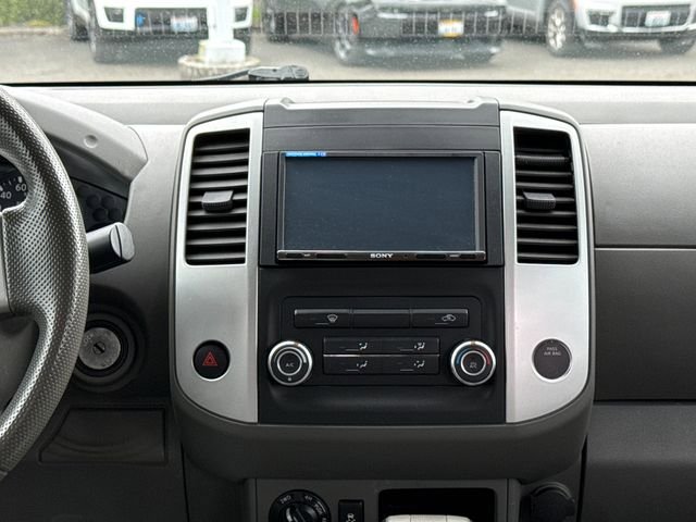 Used 2016 Nissan Frontier SV AWD/4WD image 12
