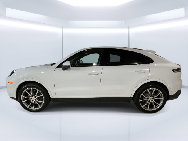Certified 2026 Porsche Cayenne Coupe AWD/4WD image 2