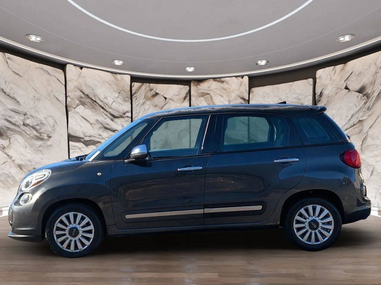 Used 2015 FIAT 500L Lounge FWD image 4