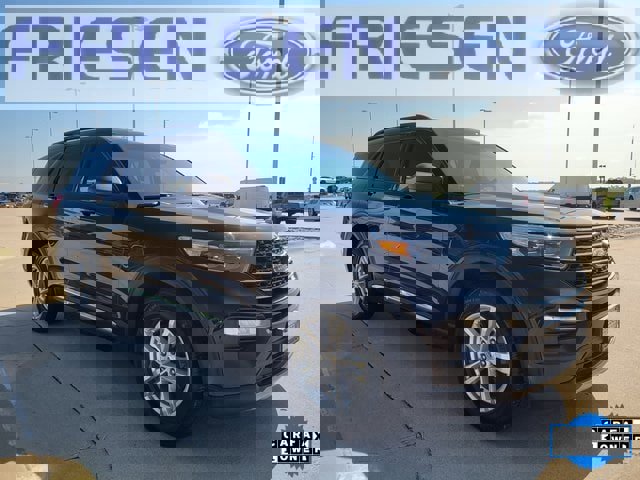 Used 2022 Ford Explorer XLT w/ Equipment Group 202A image 3