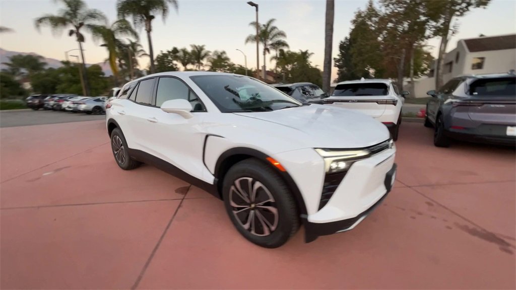 New 2026 Chevrolet Blazer EV LT image 2