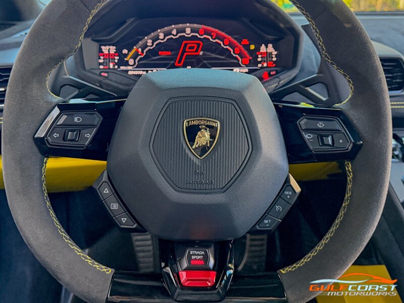 Used 2023 Lamborghini Huracan Tecnica RWD image 29