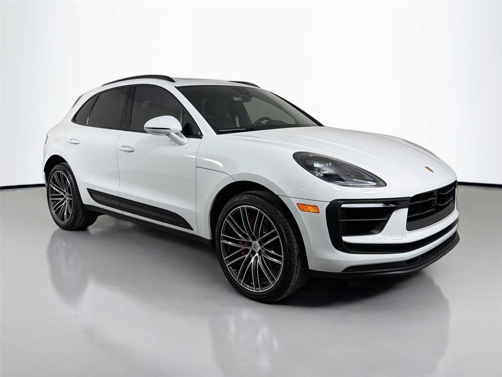 Certified 2025 Porsche Macan S AWD/4WD image 9