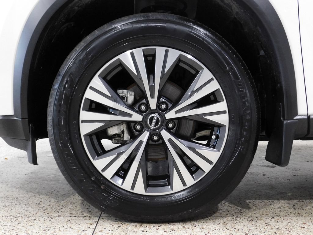 Used 2023 Nissan Rogue SV AWD/4WD image 19