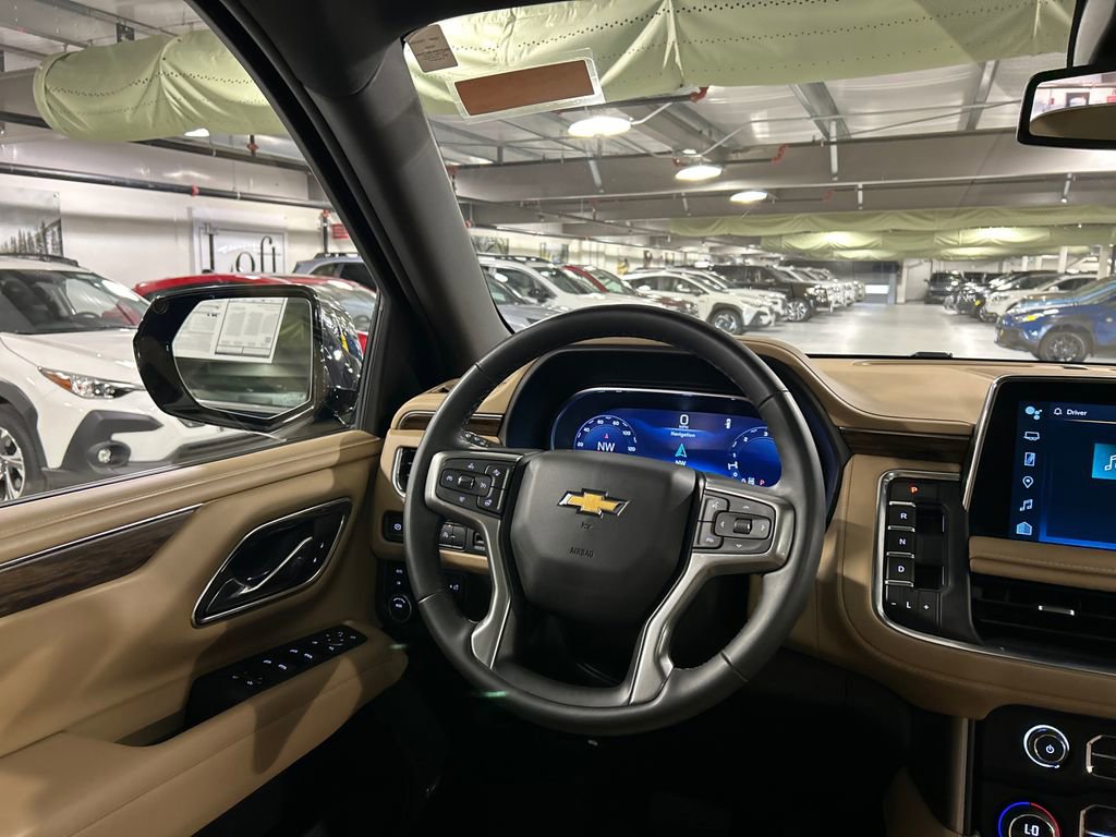 Used 2023 Chevrolet Tahoe Premier AWD/4WD image 26