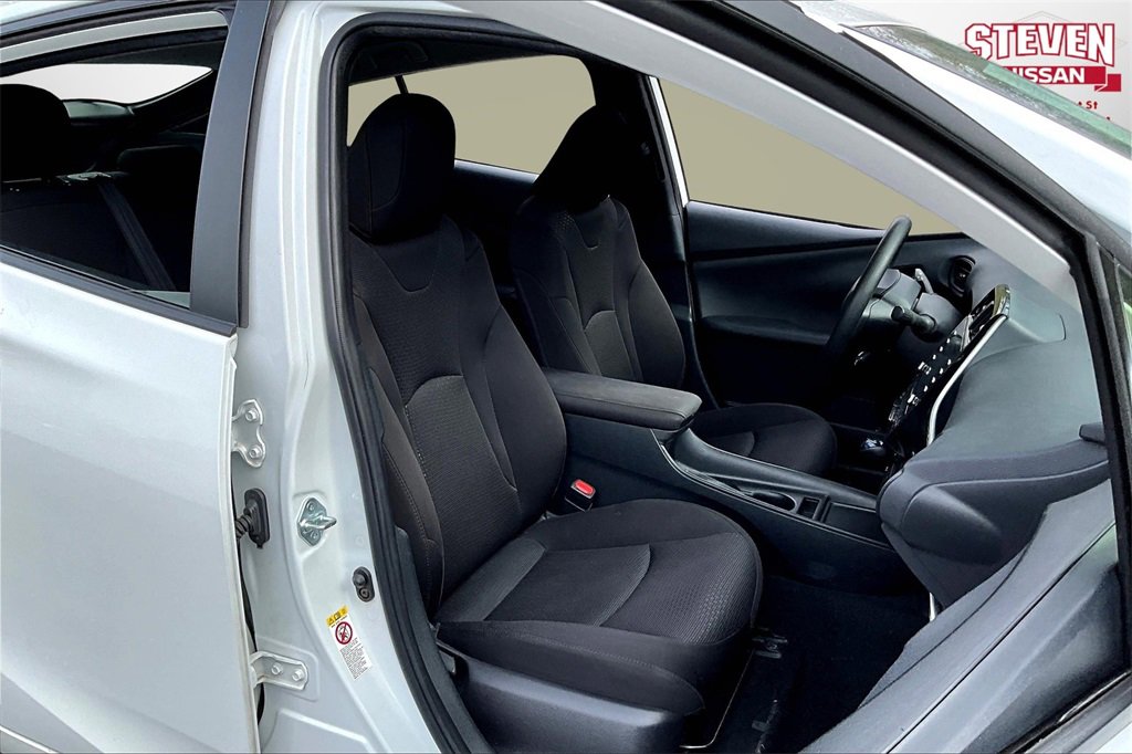Used 2022 Toyota Prius L Eco image 26