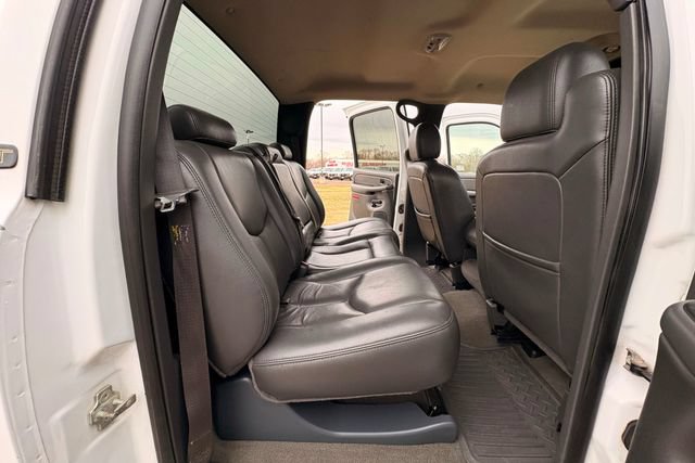 Used 2006 Chevrolet Silverado 2500 4x4 Crew Cab image 27