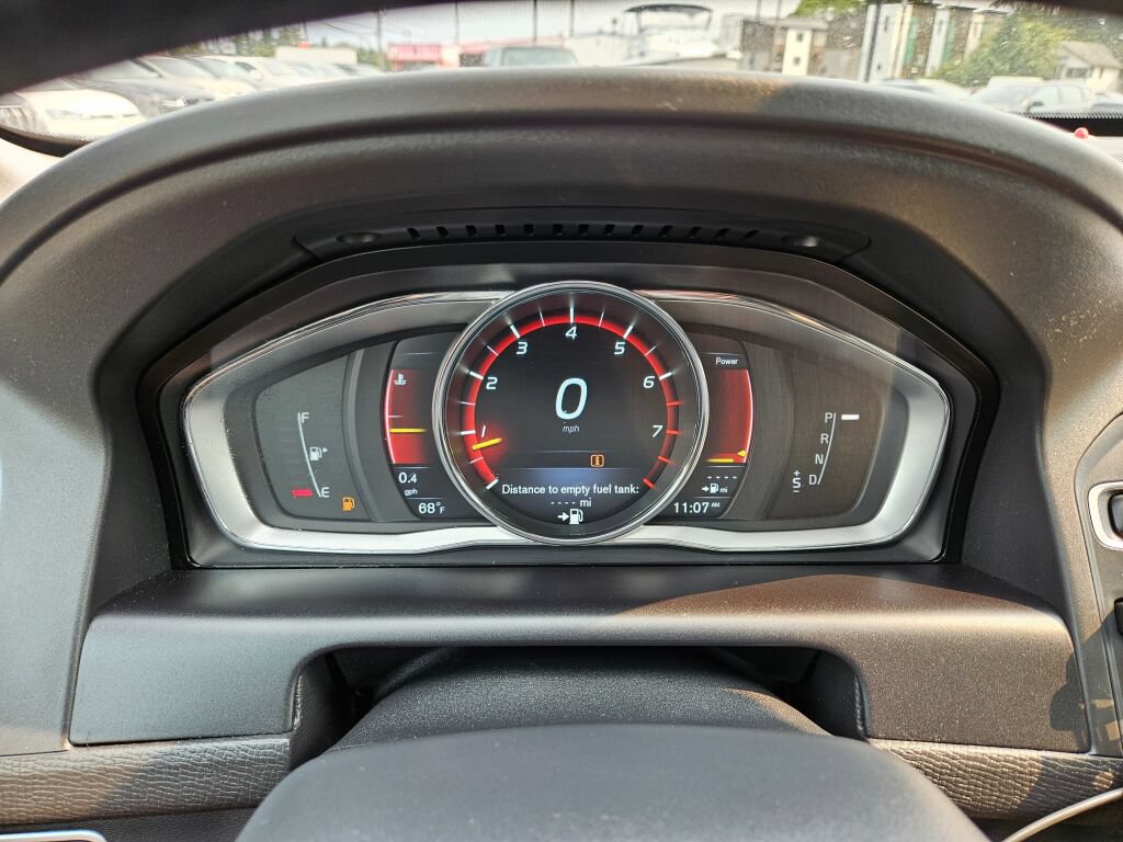 Used 2016 Volvo XC60 T5 Platinum AWD/4WD image 23