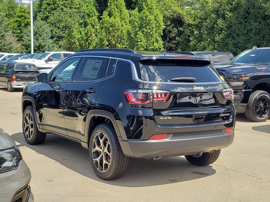 New 2026 Jeep Compass Limited w/ Sun, Sound & Navigation Group AWD/4WD image 4