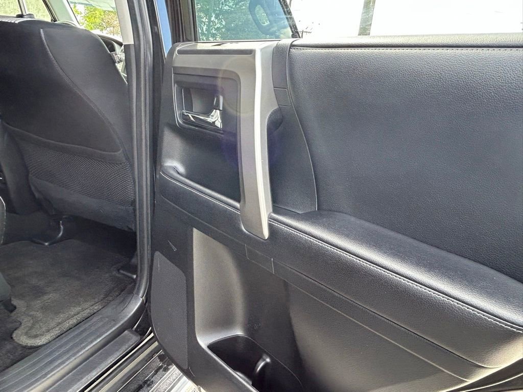 Used 2019 Toyota 4Runner SR5 image 39