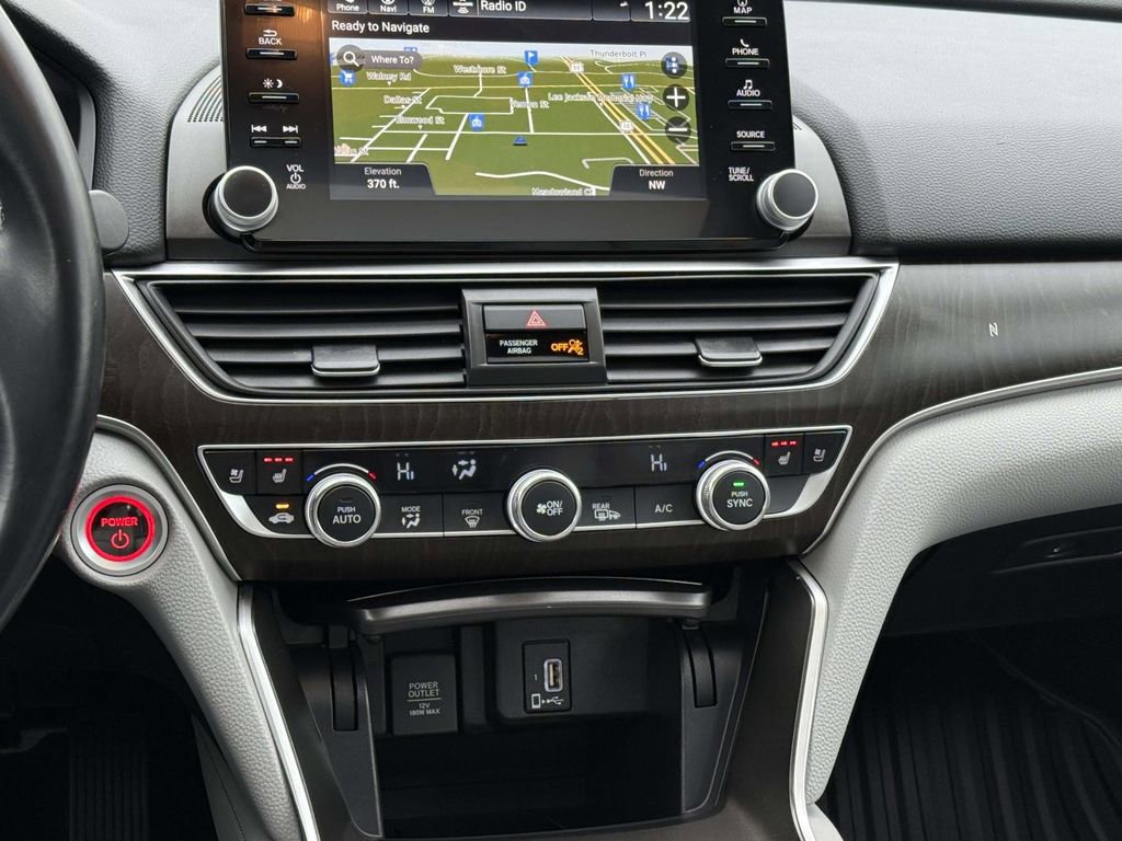 Used 2018 Honda Accord Touring image 18