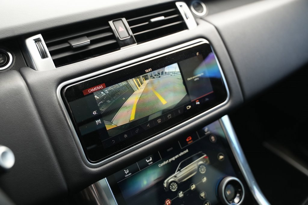 Used 2020 Land Rover Range Rover Sport HSE image 32