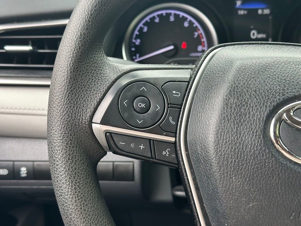 Used 2021 Toyota Camry LE FWD image 11