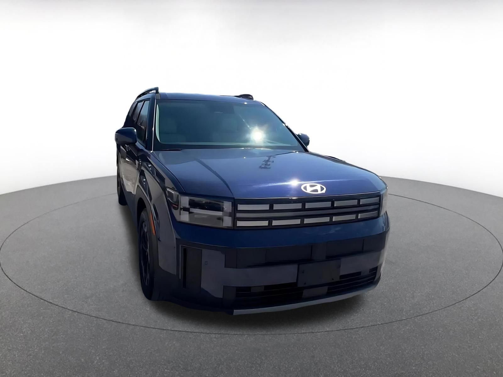 Used 2025 Hyundai Santa Fe SEL image 3