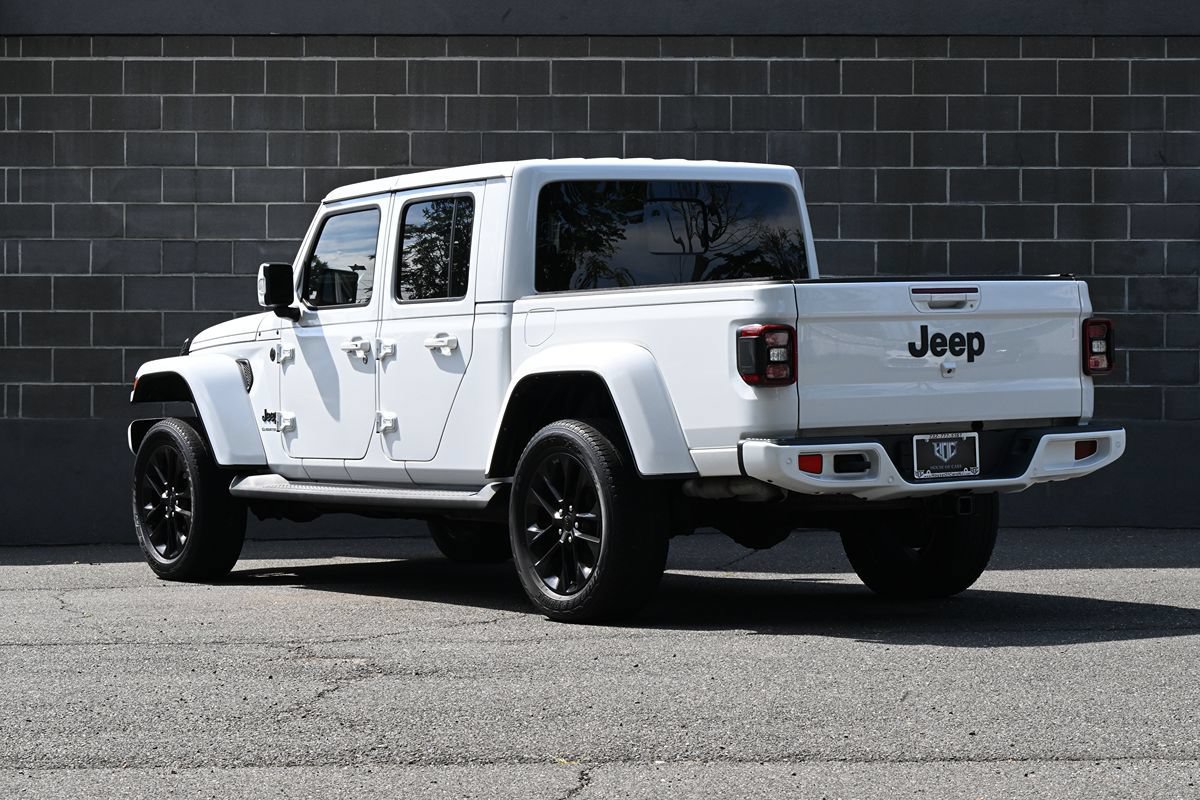 Used 2023 Jeep Gladiator Overland AWD/4WD image 4