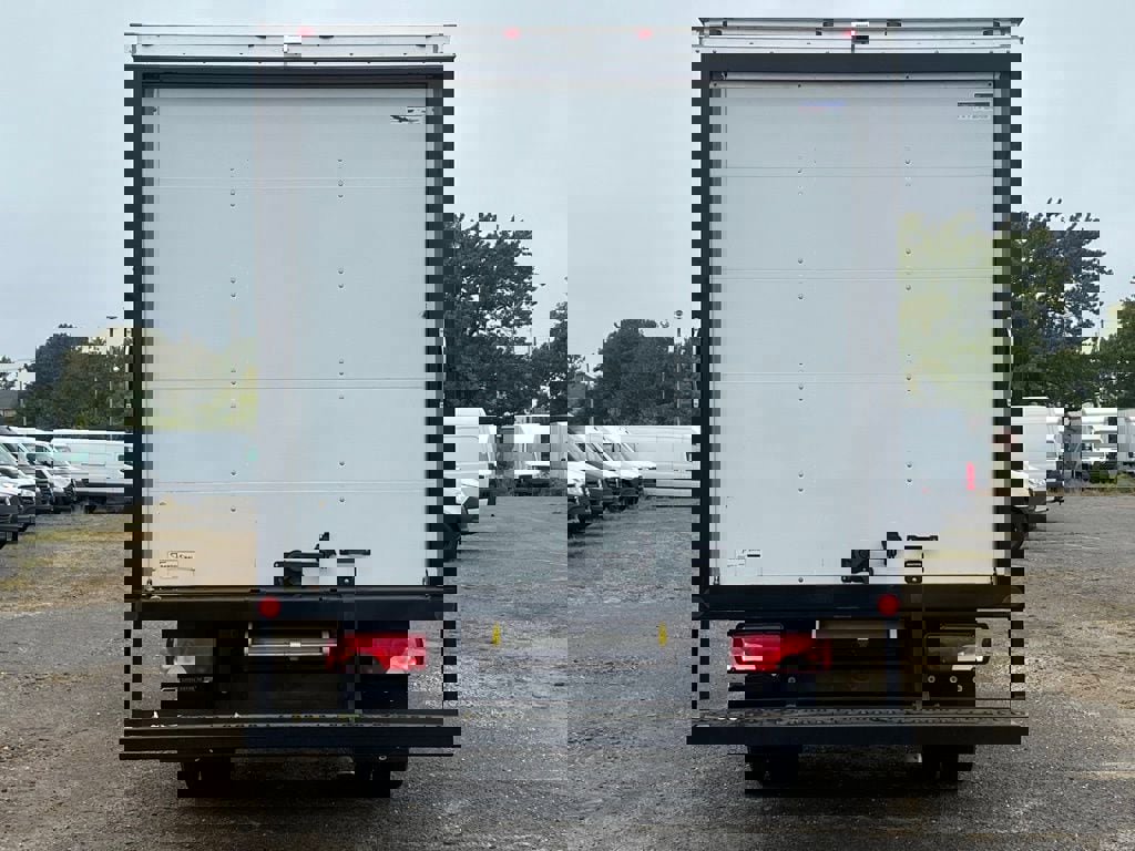 Used 2024 Mercedes-Benz Sprinter 4500 image 7