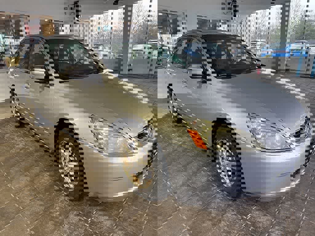 Used 2005 Honda Accord EX-L image 3