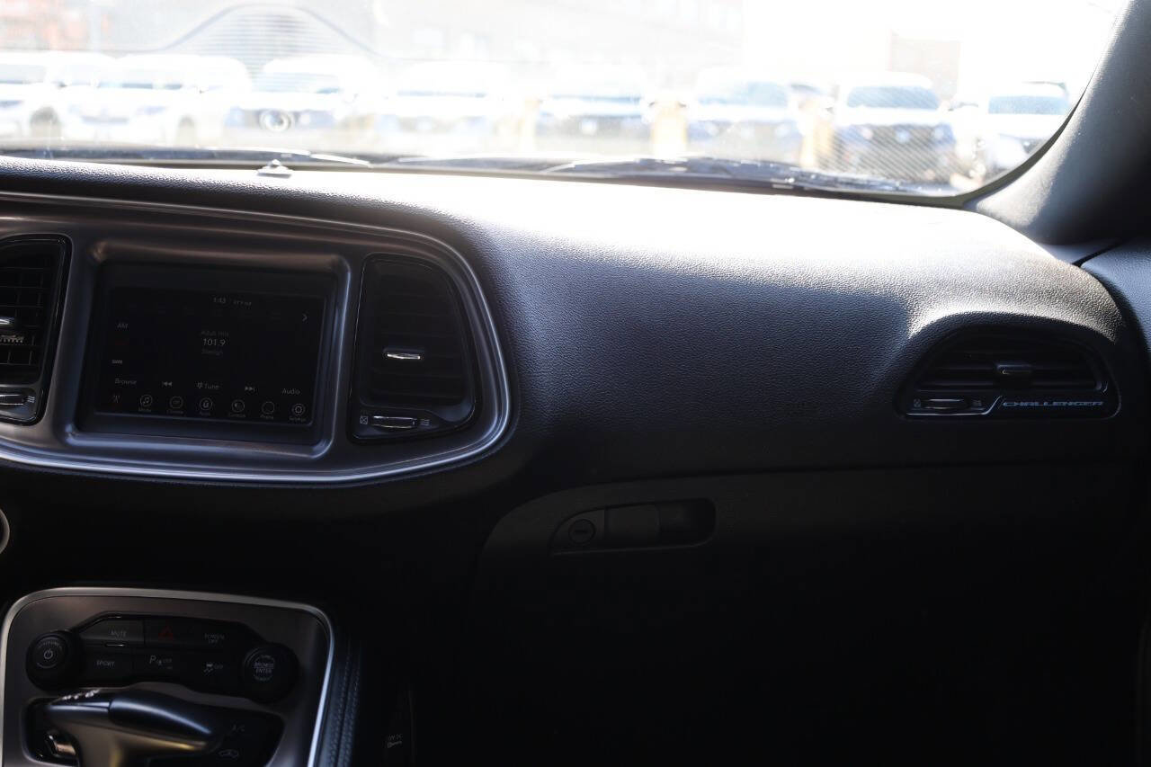 Used 2021 Dodge Challenger R/T image 22
