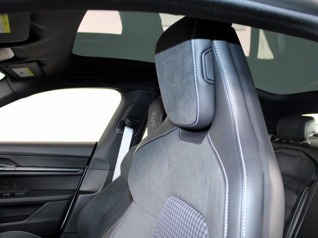 New 2025 Porsche Taycan image 20
