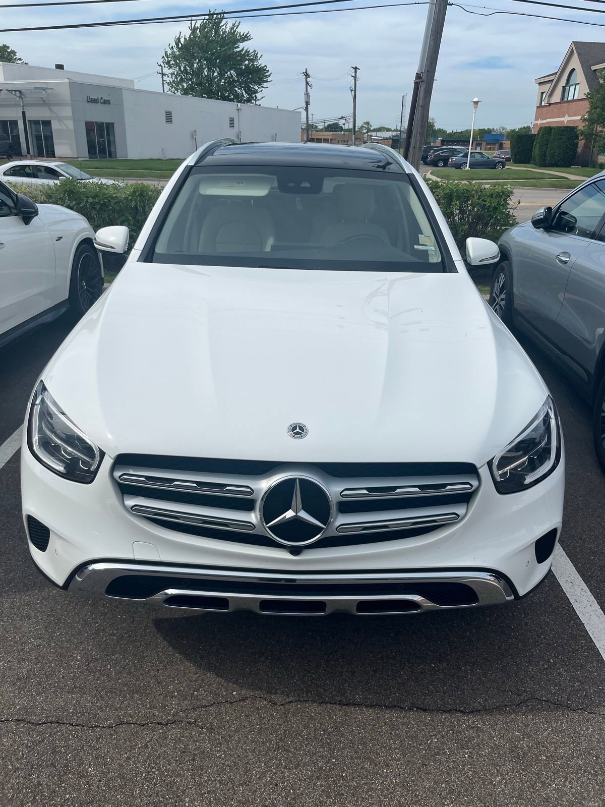 Used 2021 Mercedes-Benz GLC 300 4MATIC image 2