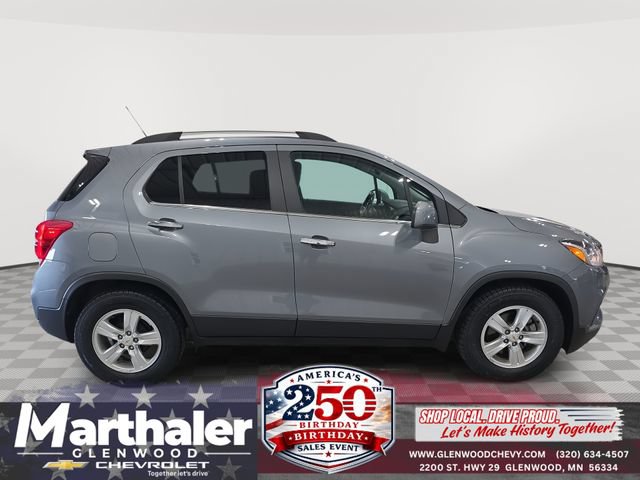 Used 2019 Chevrolet Trax LT w/ LT Convenience Package FWD image 1