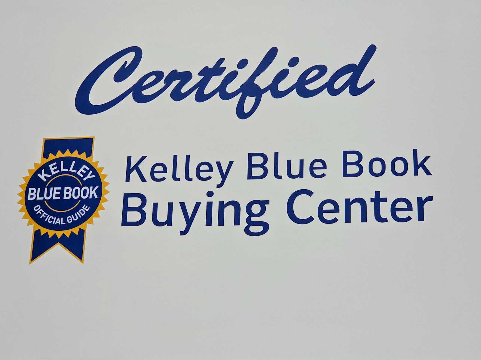 Used 2024 Cadillac Lyriq Luxury w/ LPO, Floor Liner Package image 39