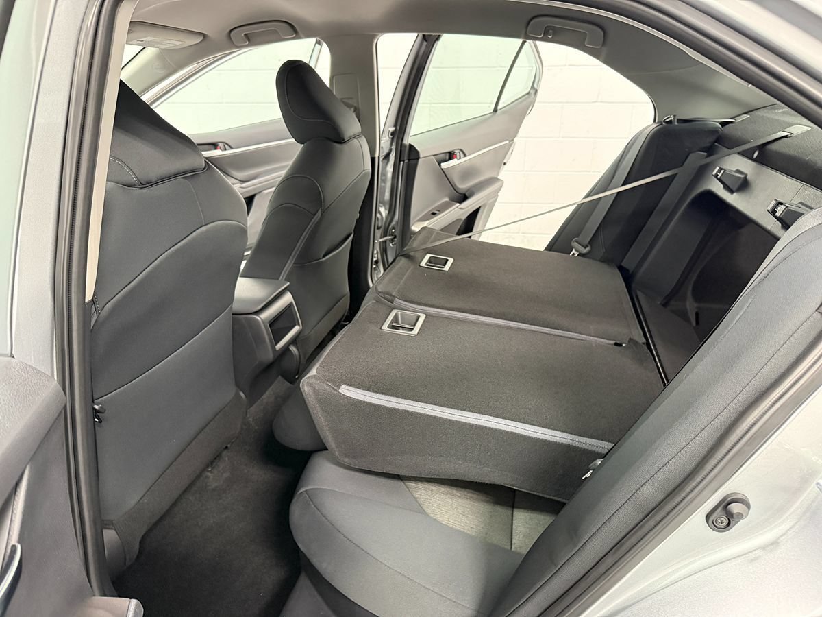 Used 2022 Toyota Camry LE FWD image 14