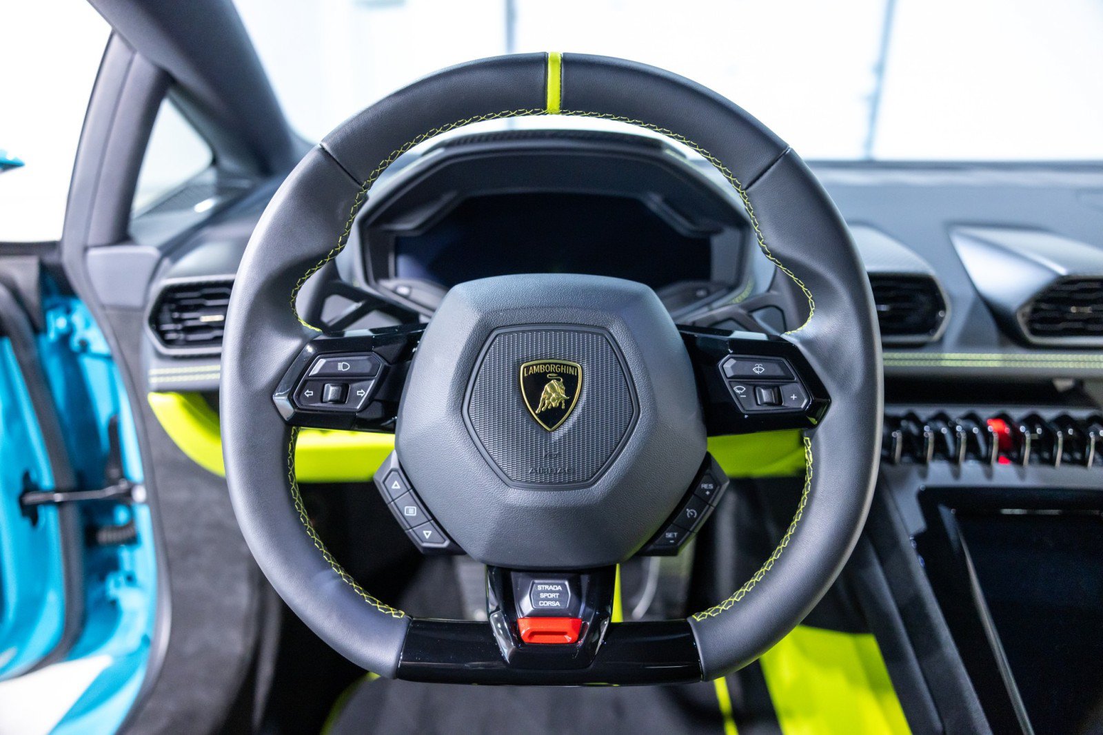 Used 2024 Lamborghini Huracan Tecnica RWD image 43