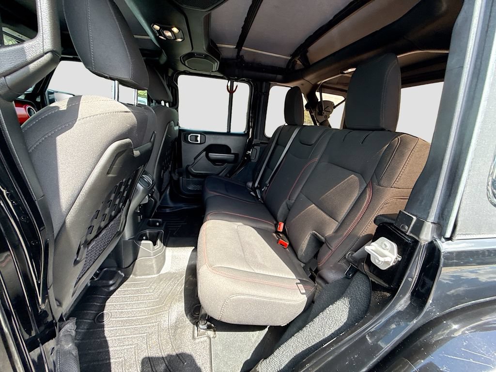 Used 2022 Jeep Wrangler Unlimited Rubicon AWD/4WD image 27