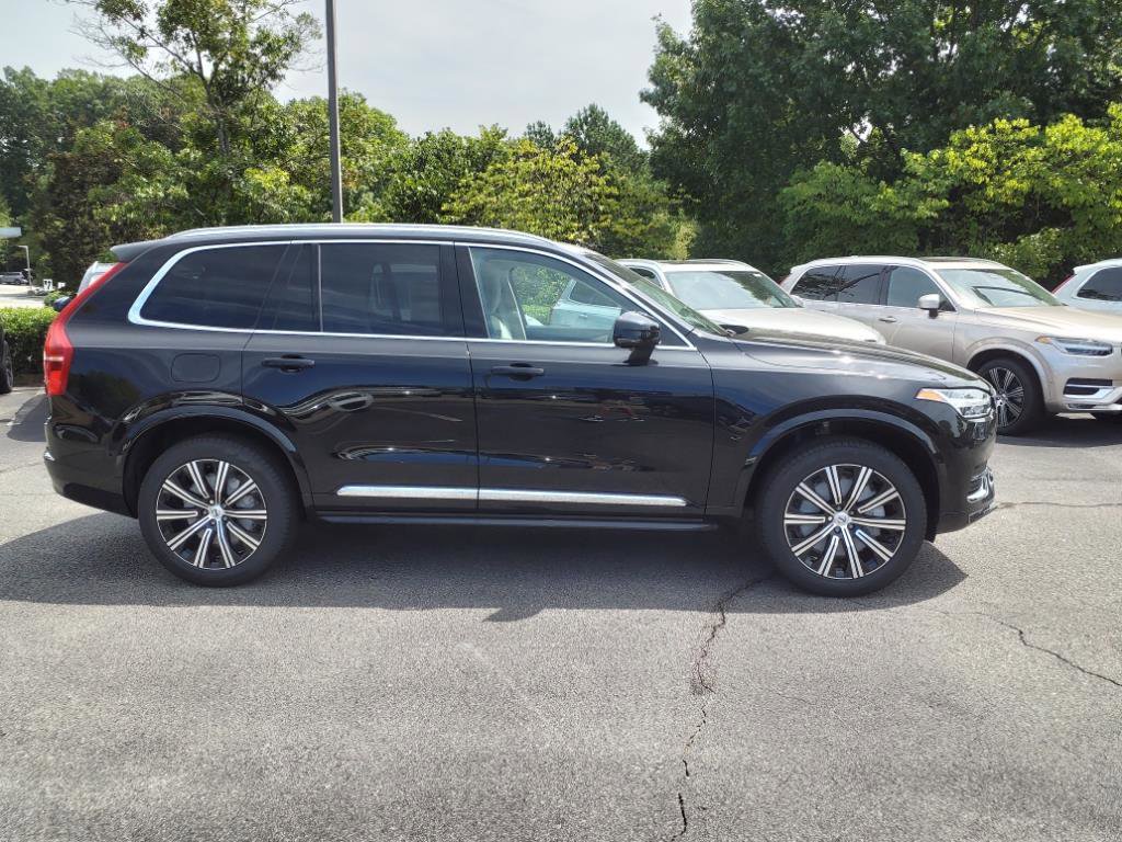 New 2025 Volvo XC90 B5 Plus w/ Protection Package Premier image 2
