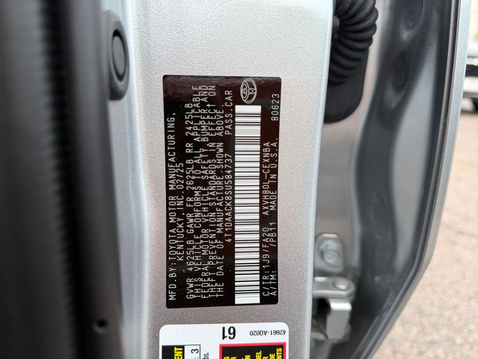 Used 2025 Toyota Camry LE image 28