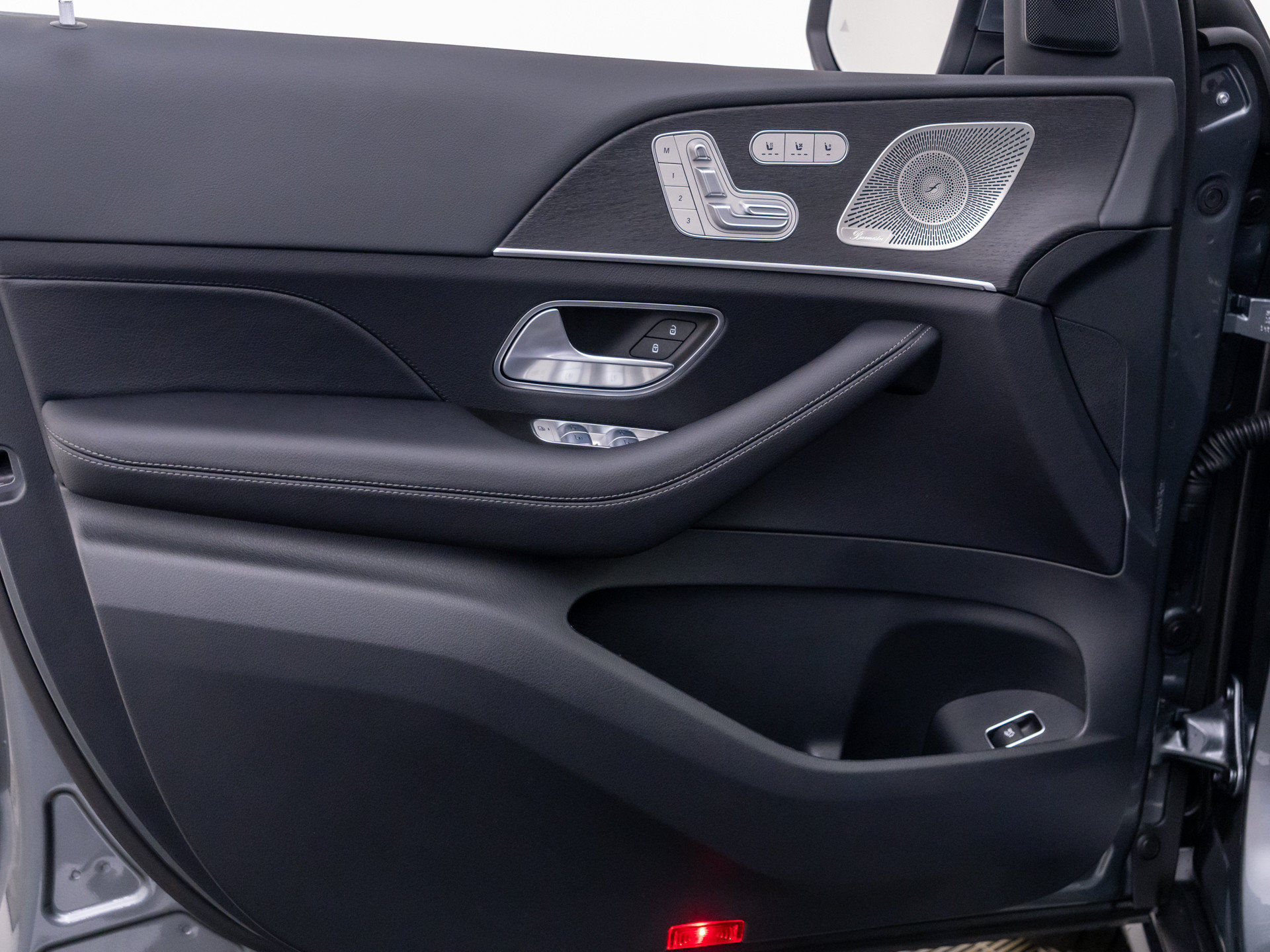New 2026 Mercedes-Benz GLS 450 4MATIC image 13