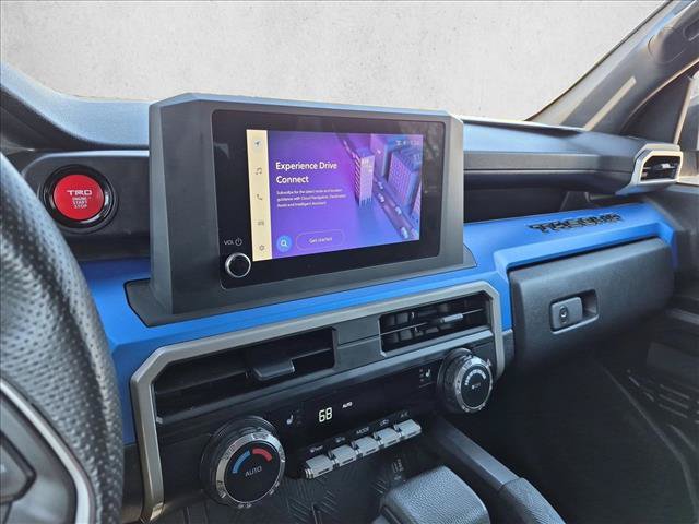 Used 2025 Toyota Tacoma TRD Sport AWD/4WD image 15
